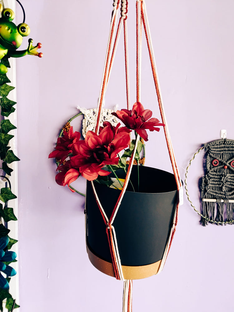 Macrame red and cream plant holder