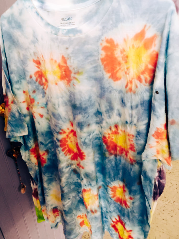 2x sunburst blue tie dye shirt