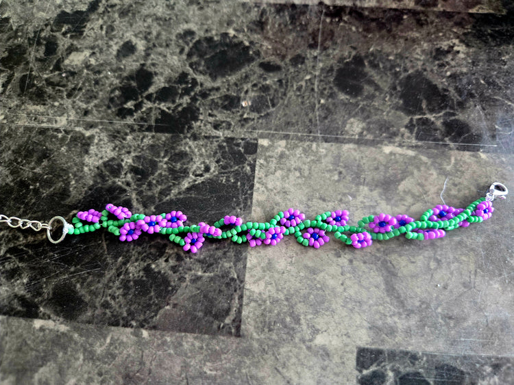Very flowery Daisy chain