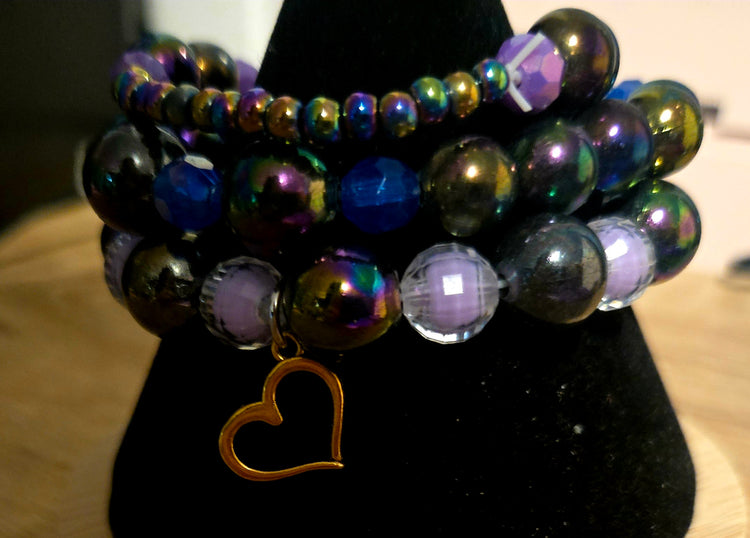 Hematite beaded bracelet set with heart pendant