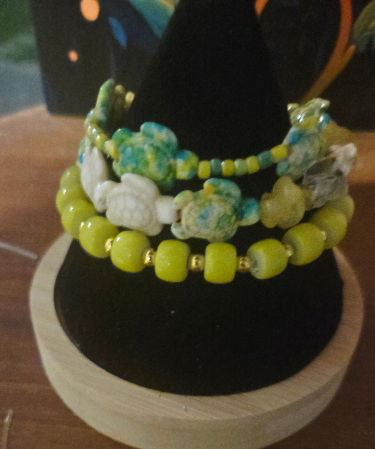 Clear quartz and citrine crystal turtle bracelet set