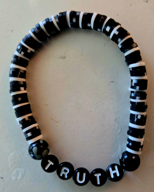 TRUTH black and white beaded bracelet