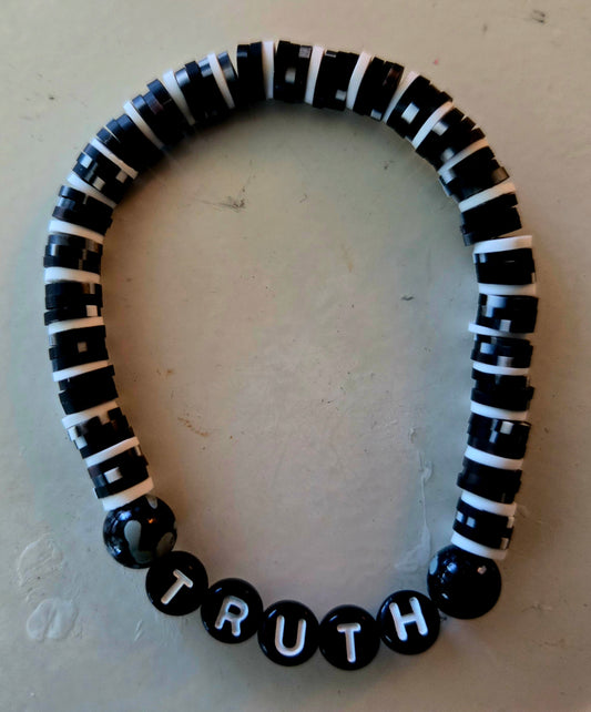TRUTH black and white beaded bracelet