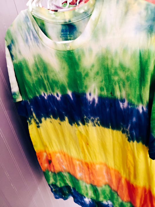 Medium rainbow tie dye tee shirt