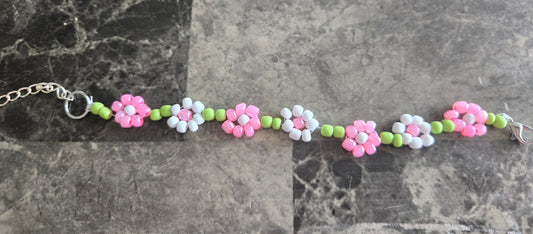 Rope stlye pink and white daisy chain bracelet