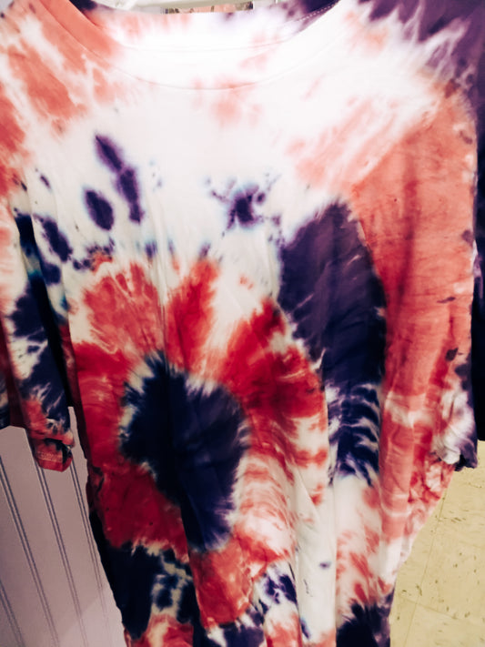 2x Pink and purple tie dyed tee shirt