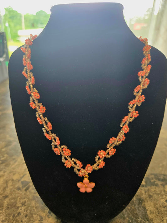 Very flowery pink and white daisy chain with pendant