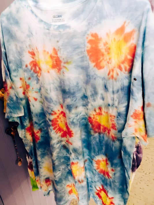 2x sunburst blue tie dye shirt