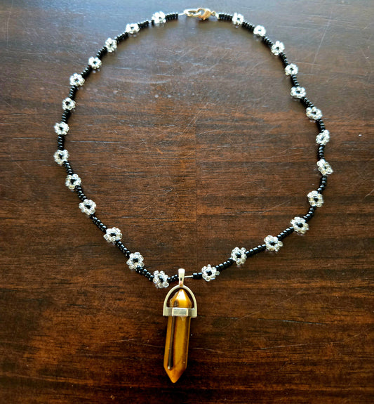 Rope style daisy chain with crystal pendant