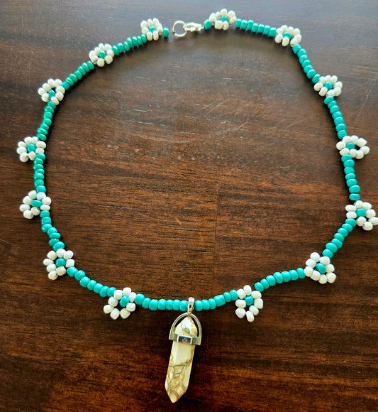 Rope style daisy chain with crystal pendant