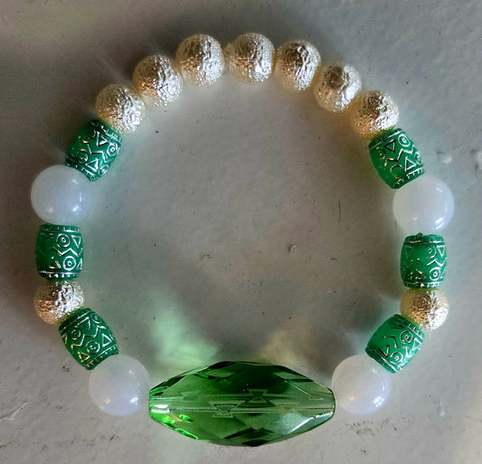 Green crystal with cream and white beads