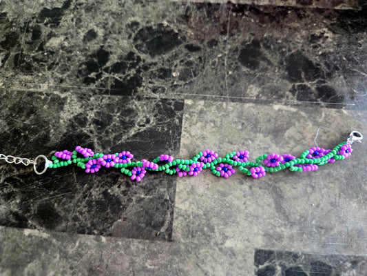 Very flowery Daisy chain