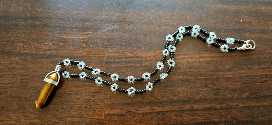 Rope style daisy chain with crystal pendant